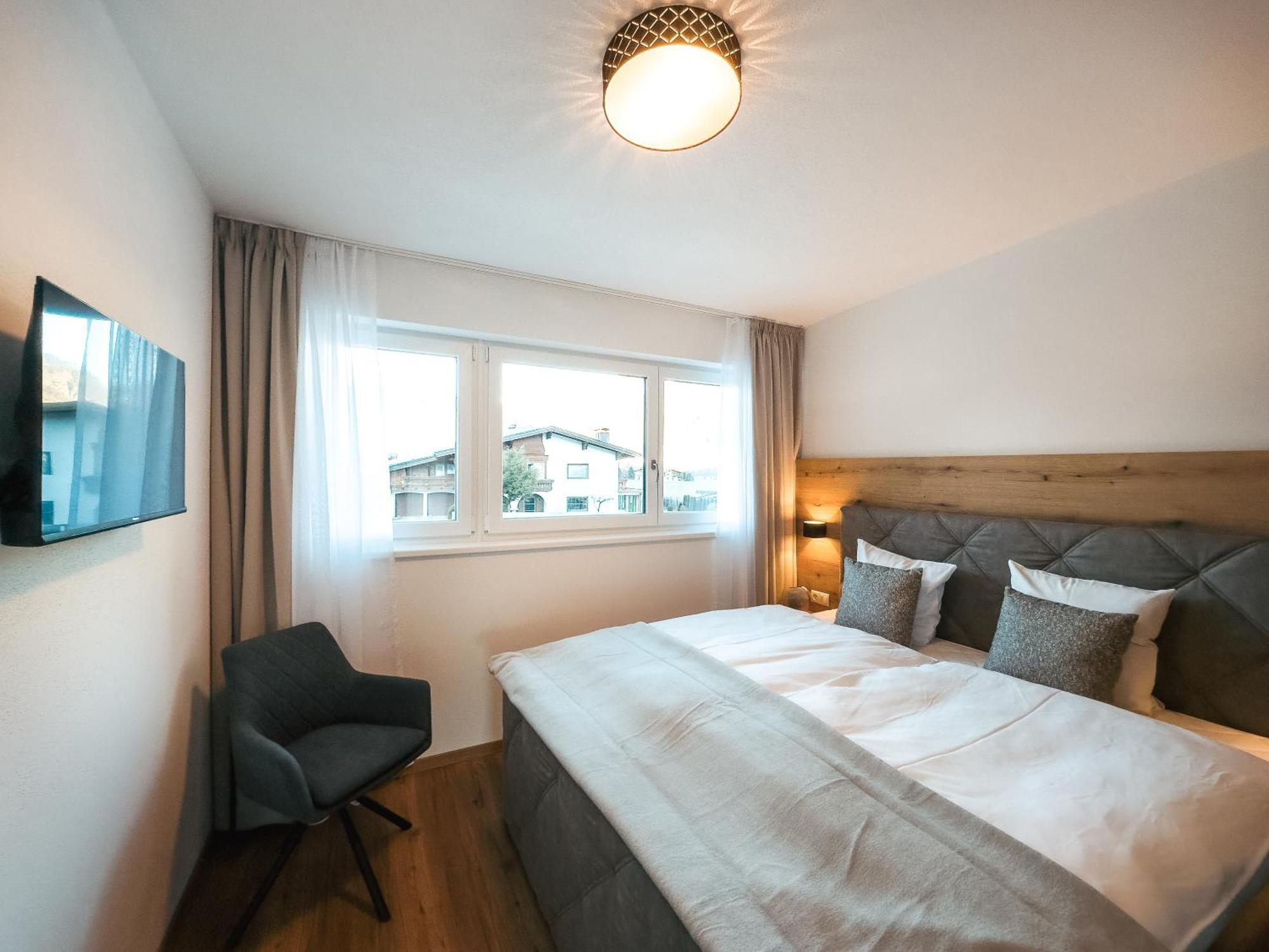 Alpenluxus Presents - Marias Zillertalblick With Roof Terrace, 3 Bedrooms & Parking Space Schlitters Exterior photo